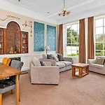 Finest Retreats - Hambleton Hall 아파트 *